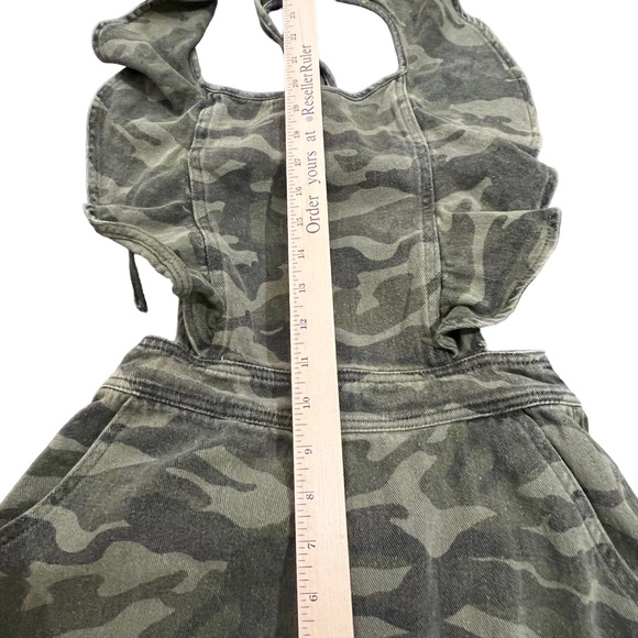 Do+Be Camo Ruffle Romper Open Back Size Small - Picture 8 of 10